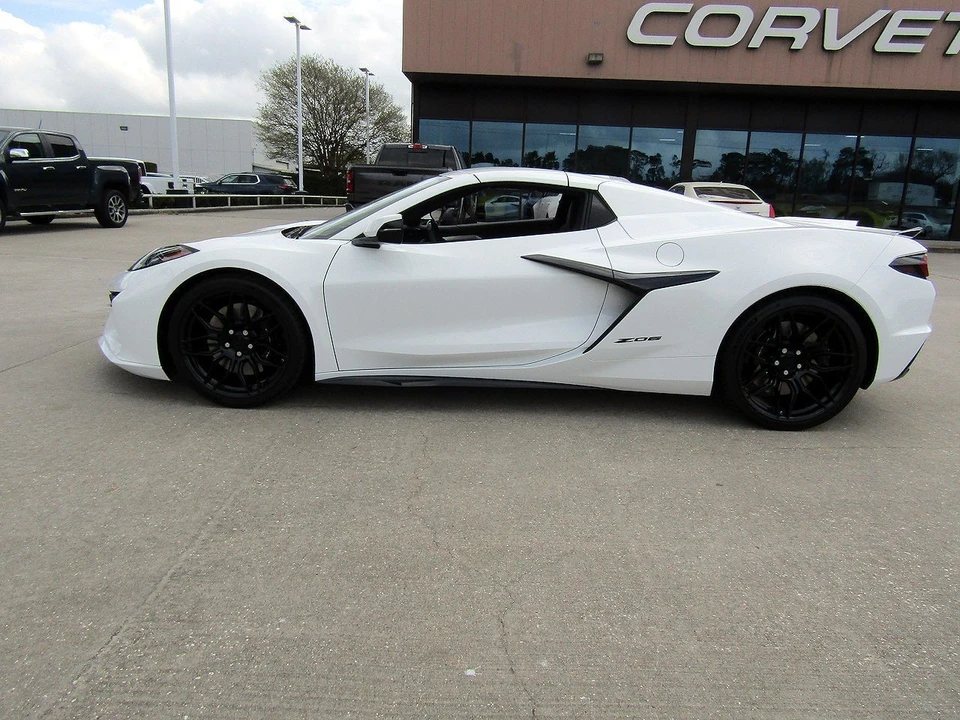 2025 Chevrolet Corvette C8 Z06 - Image 20 of 20