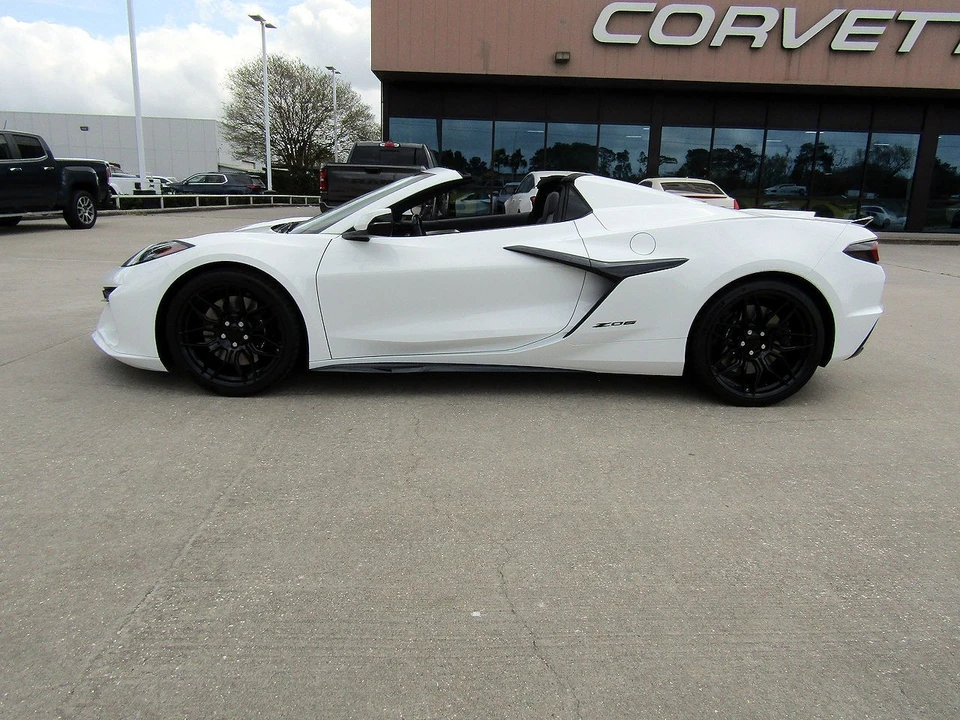 2025 Chevrolet Corvette C8 Z06 - Image 8 of 20