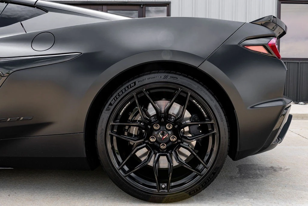 2025 Chevrolet Corvette C8 Z06 - Image 8 of 29