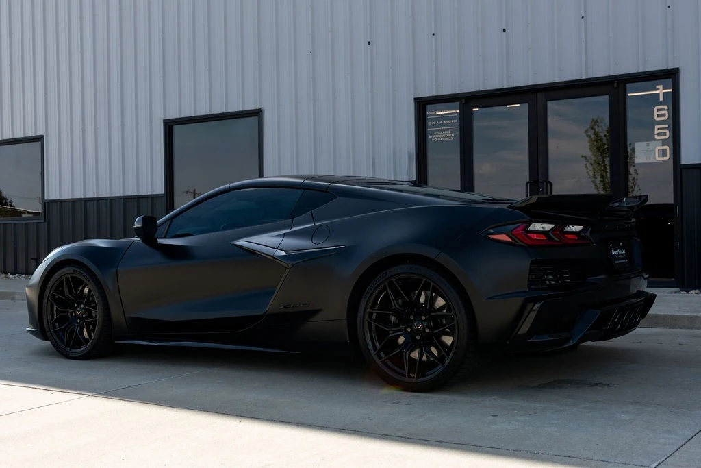 2025 Chevrolet Corvette C8 Z06 - Image 10 of 29