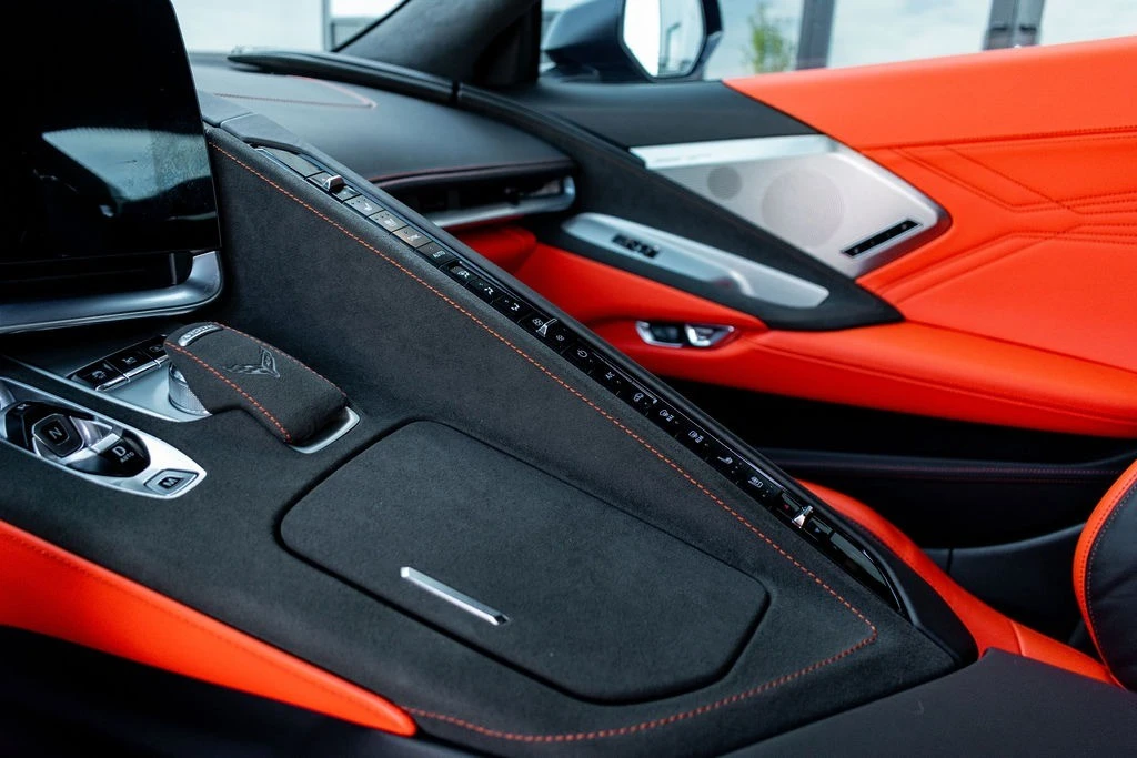 2025 Chevrolet Corvette C8 Z06 - Image 19 of 29
