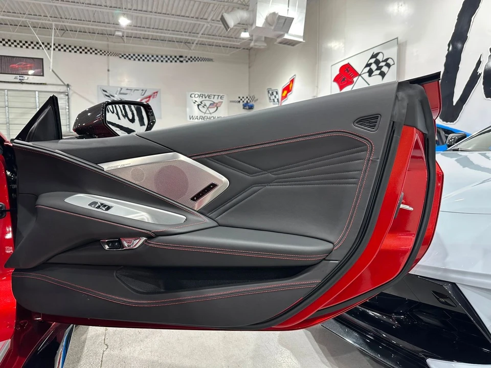 2025 Chevrolet Corvette C8 Z06 - Image 16 of 21