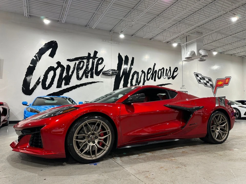 2025 Chevrolet Corvette C8 Z06 - Image 17 of 21