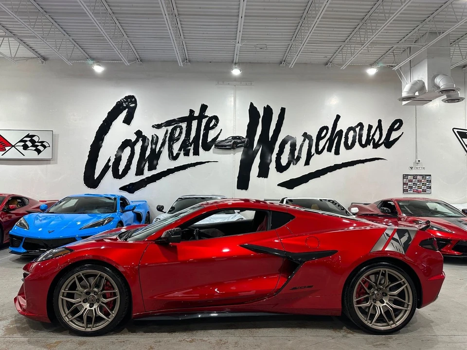 2025 Chevrolet Corvette C8 Z06 - Image 2 of 21