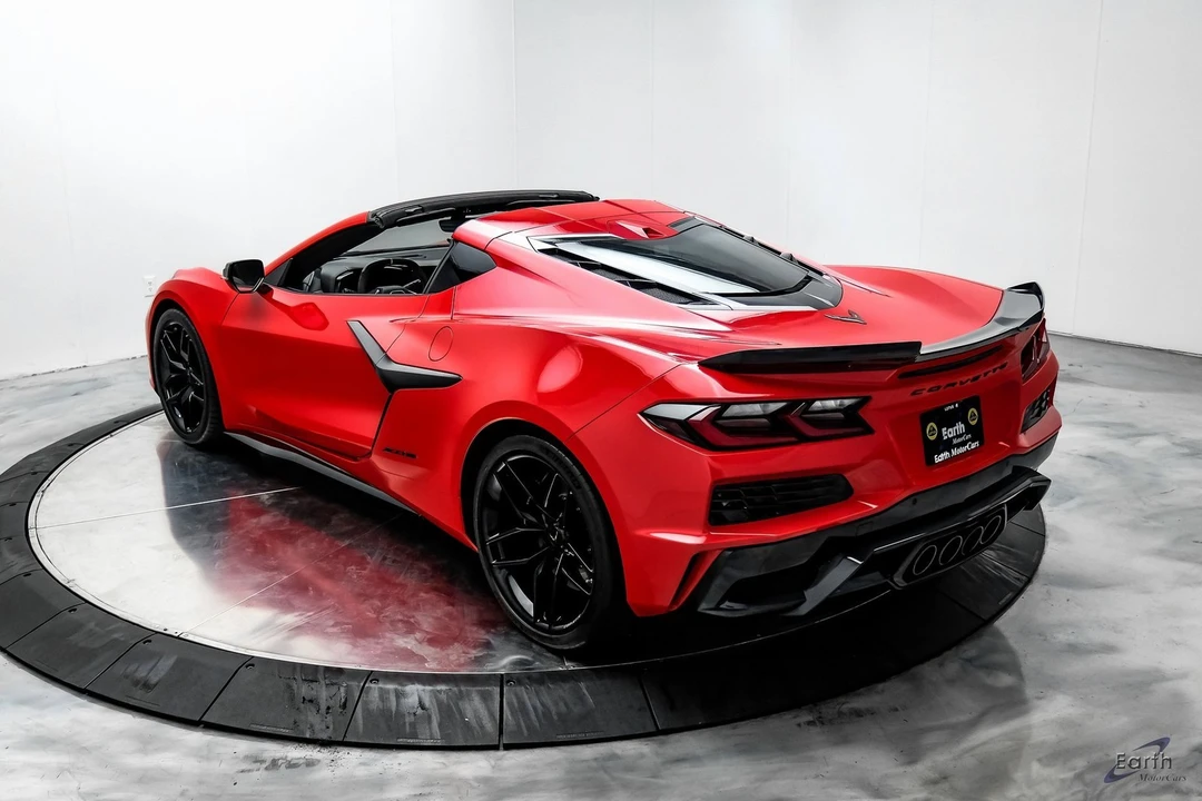 2025 Chevrolet Corvette C8 Z06 - Image 11 of 12