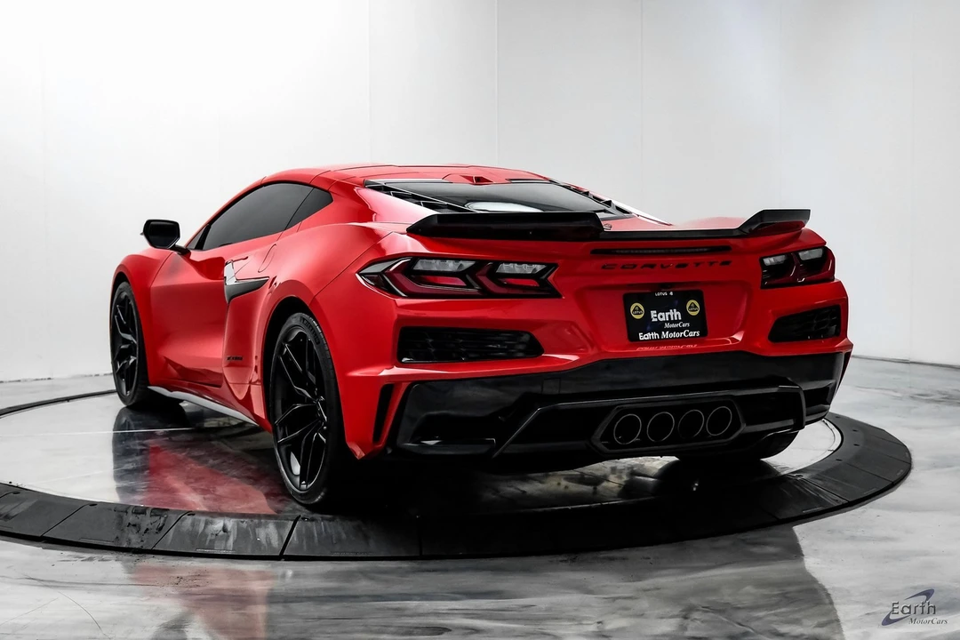 2025 Chevrolet Corvette C8 Z06 - Image 10 of 12