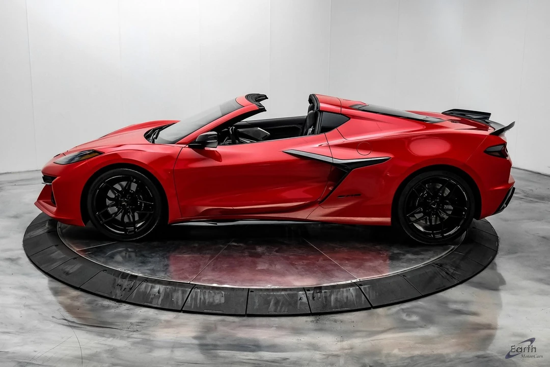 2025 Chevrolet Corvette C8 Z06 - Image 5 of 12