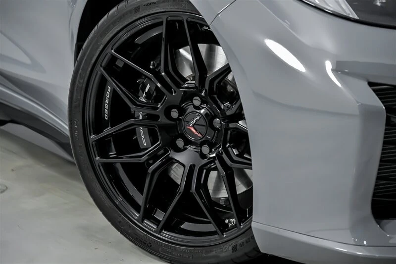 2025 Chevrolet Corvette C8 Z06 - Image 4 of 21