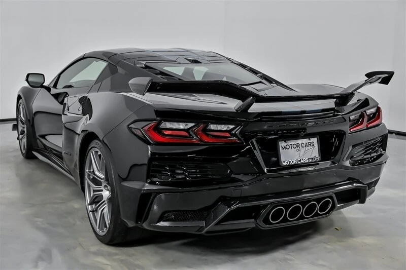 2025 Chevrolet Corvette C8 Z06 - Image 10 of 21