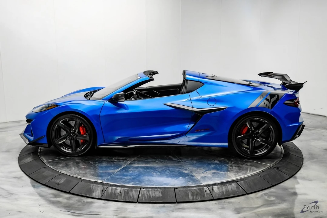 2025 Chevrolet Corvette C8 Z06 - Image 7 of 12