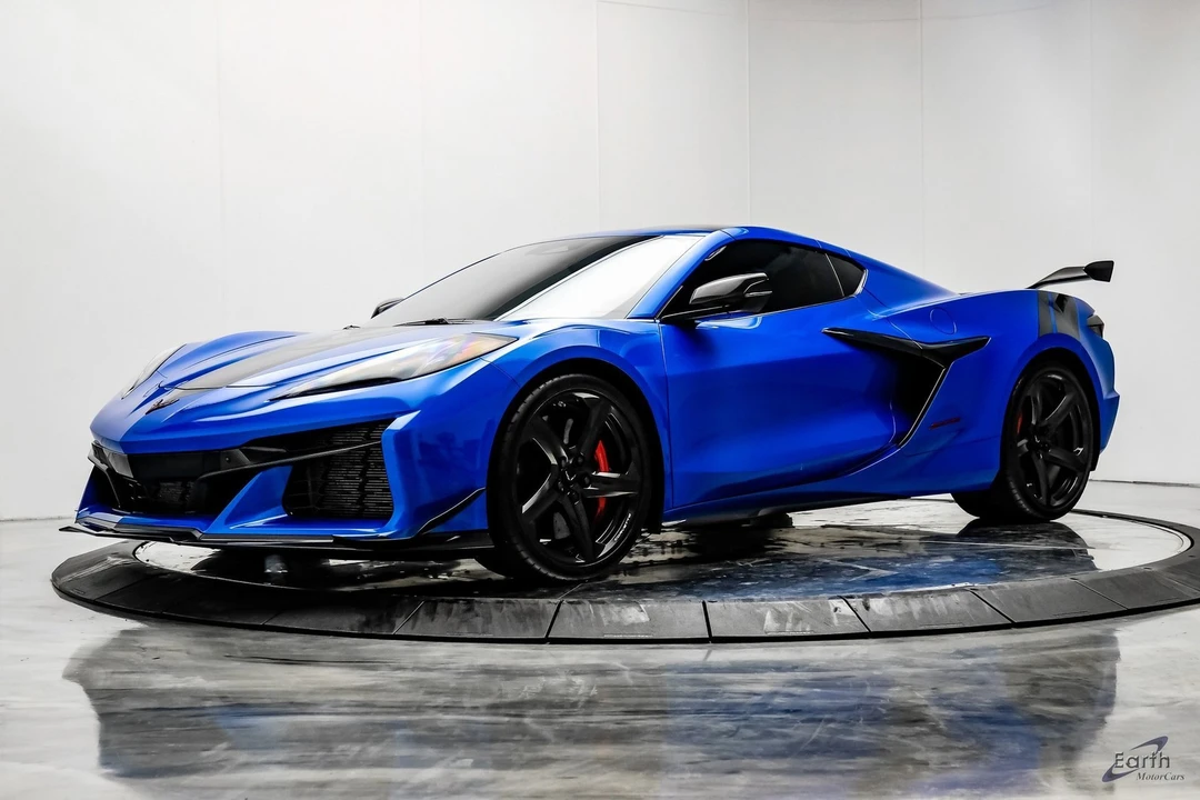 2025 Chevrolet Corvette C8 Z06 - Image 3 of 12