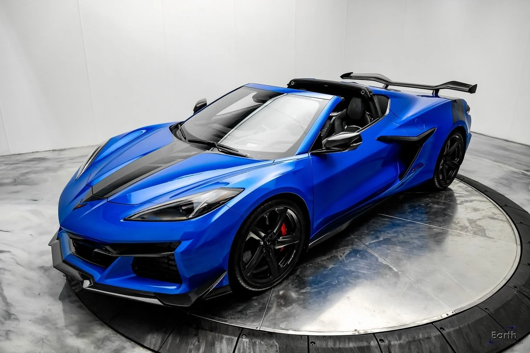 2025 Chevrolet Corvette C8 Z06 - Image 5 of 12