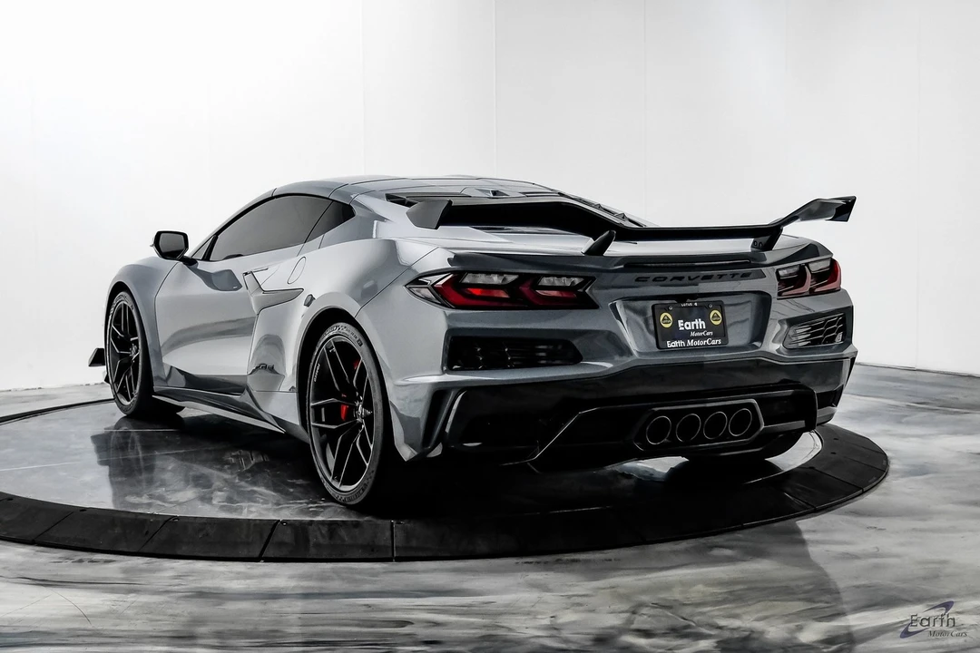 2025 Chevrolet Corvette C8 Z06 - Image 5 of 12