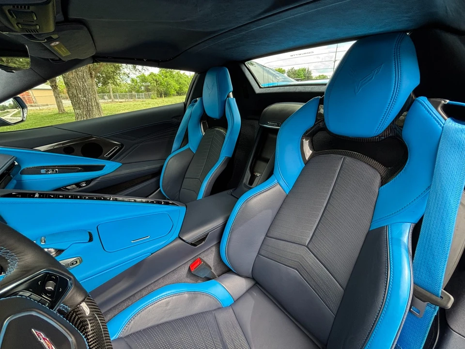 2025 Chevrolet Corvette C8 Z06 - Image 11 of 31