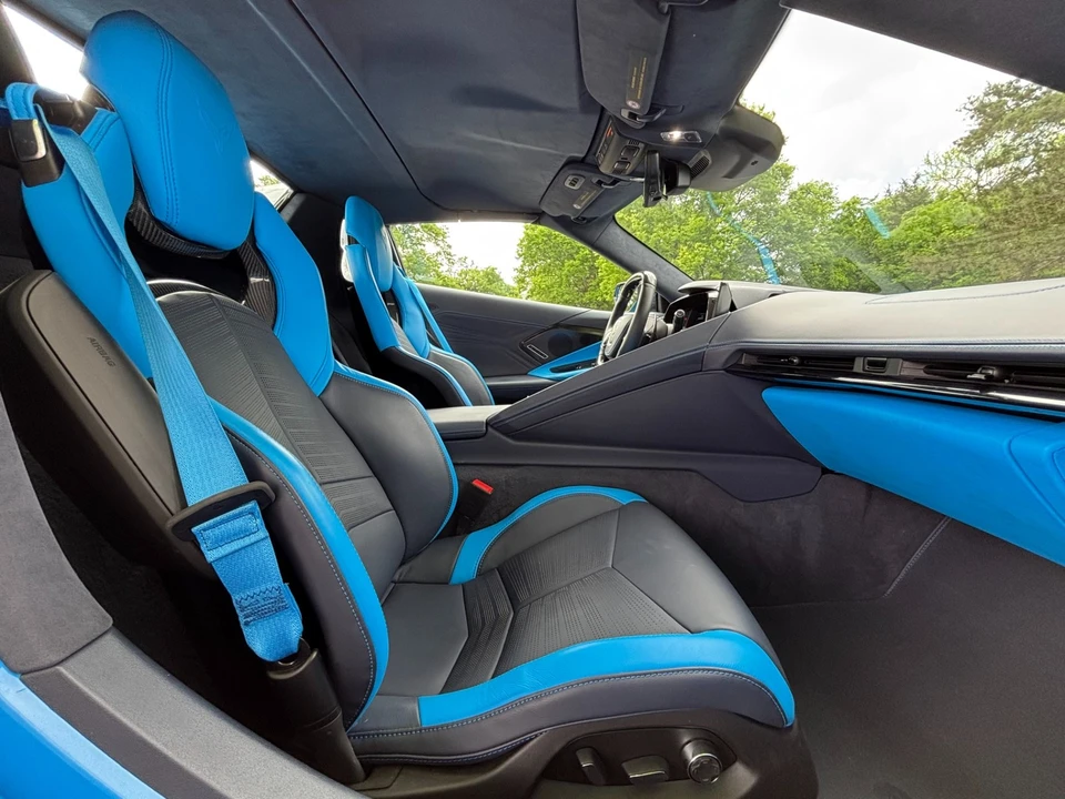 2025 Chevrolet Corvette C8 Z06 - Image 13 of 31