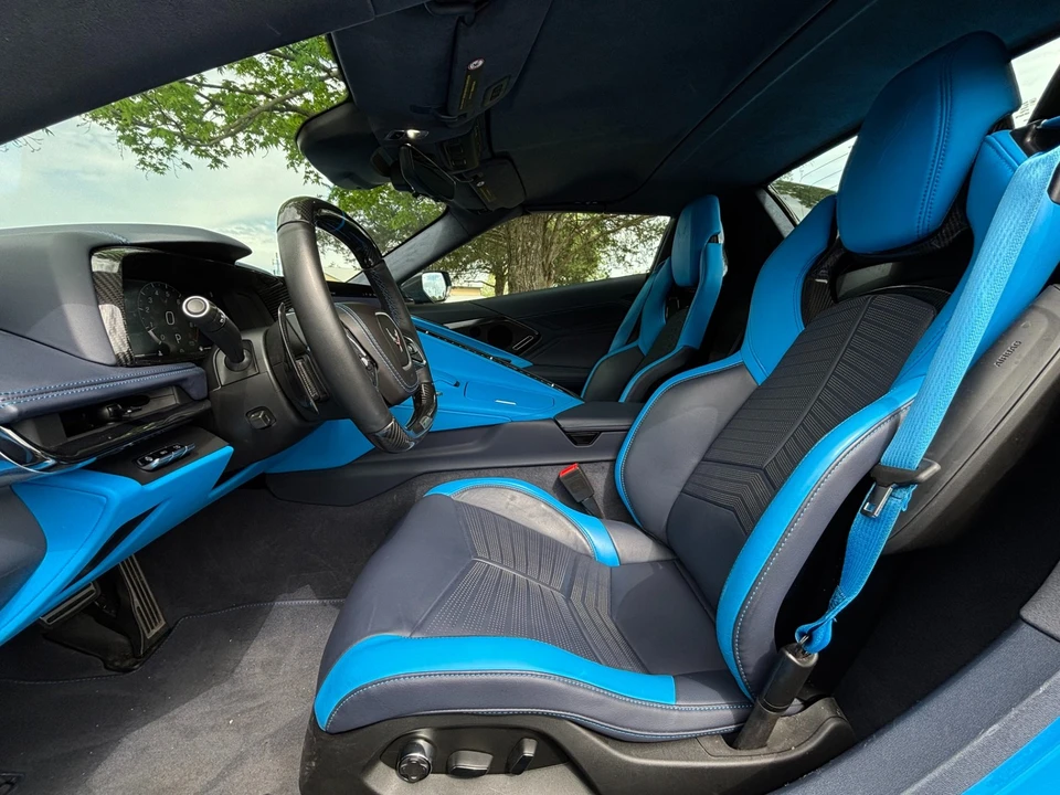 2025 Chevrolet Corvette C8 Z06 - Image 9 of 31