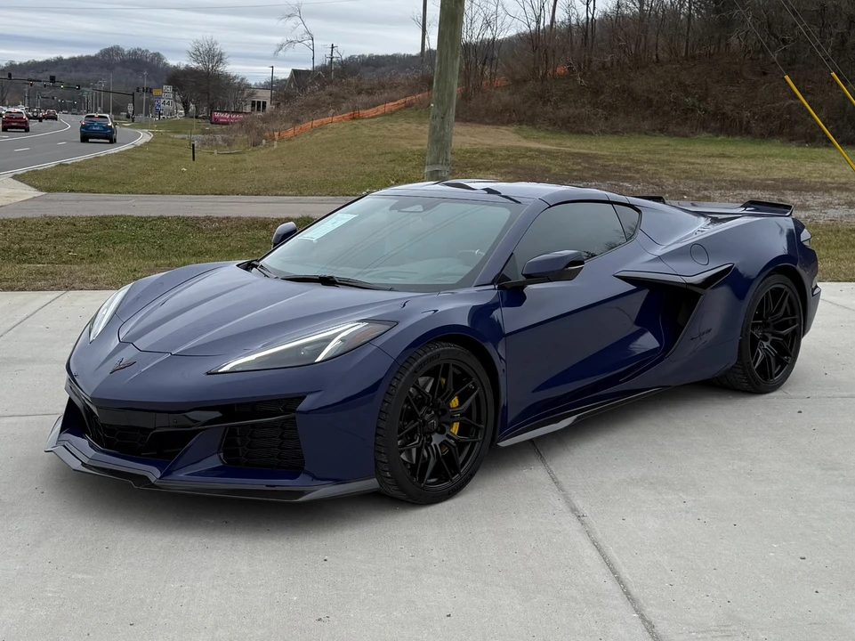 2025 Chevrolet Corvette C8 Z06 - Image 2 of 12