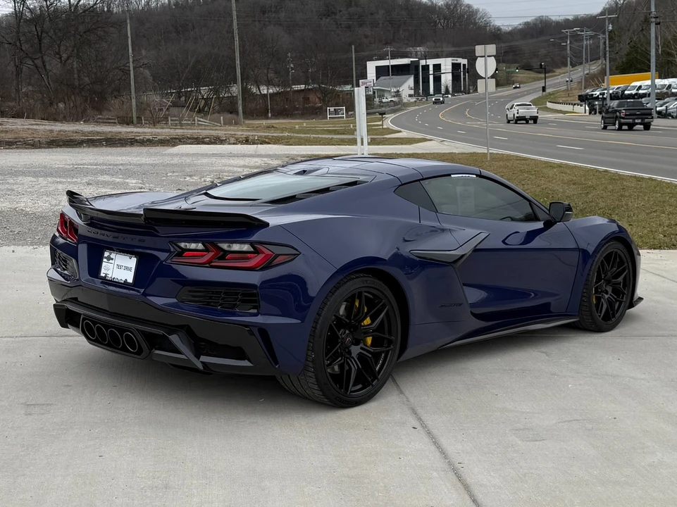 2025 Chevrolet Corvette C8 Z06 - Image 3 of 12