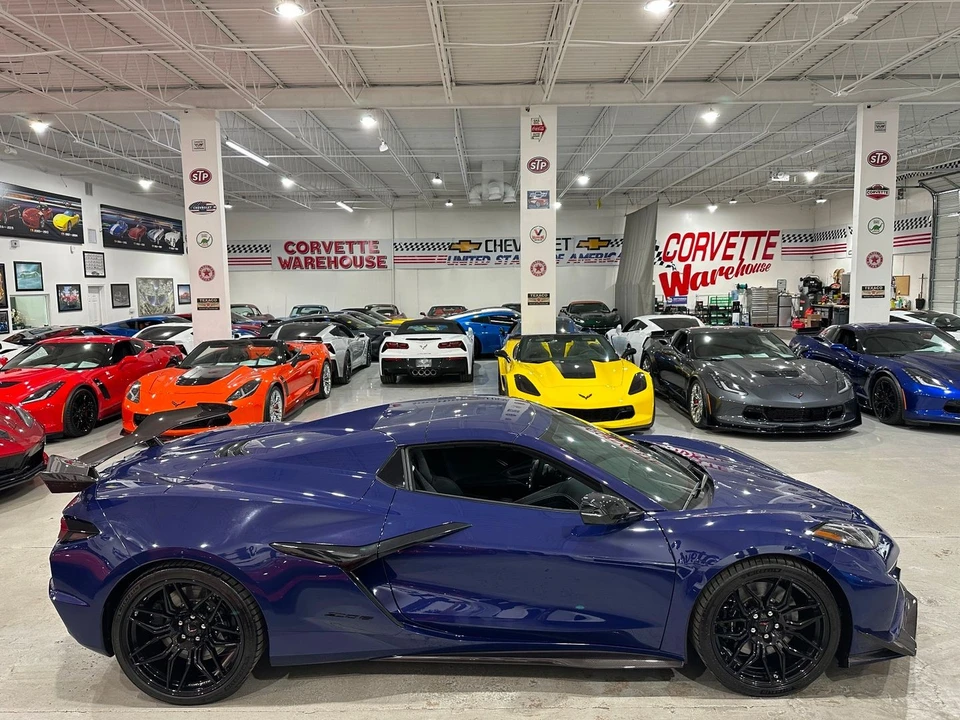 2025 Chevrolet Corvette C8 Z06 - Image 6 of 21