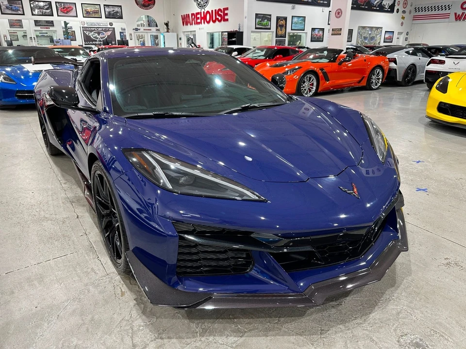 2025 Chevrolet Corvette C8 Z06 - Image 5 of 21