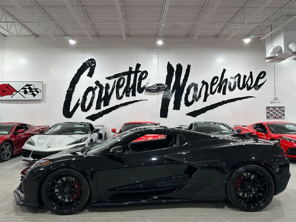 2025 Chevrolet Corvette C8 Z06 - Image 2 of 21