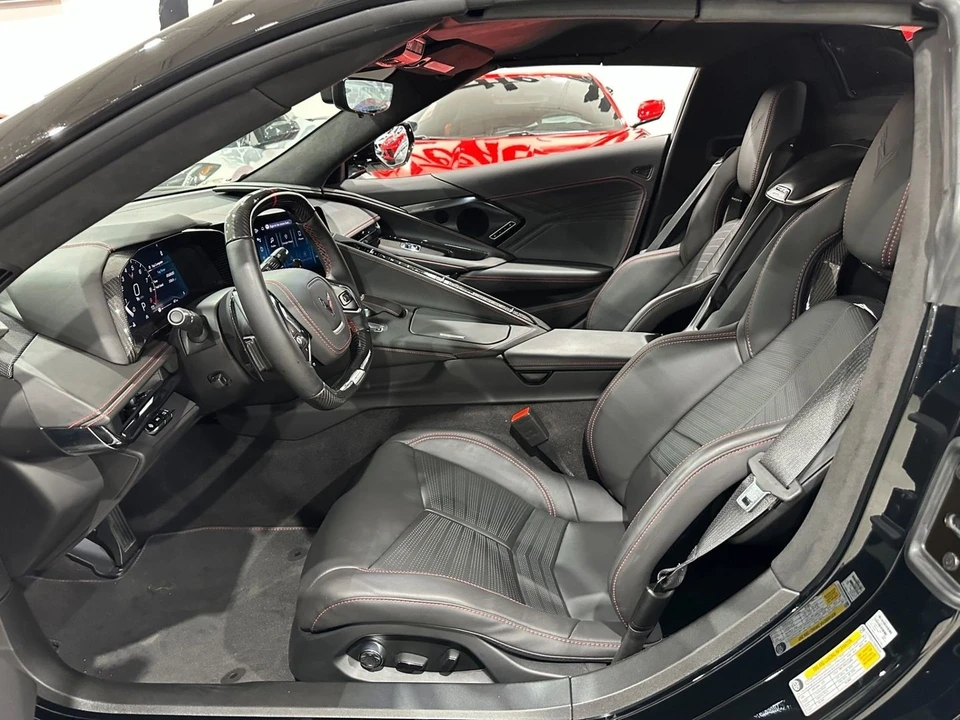 2025 Chevrolet Corvette C8 Z06 - Image 18 of 21