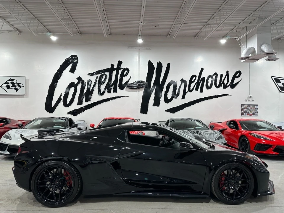 2025 Chevrolet Corvette C8 Z06 - Image 10 of 21
