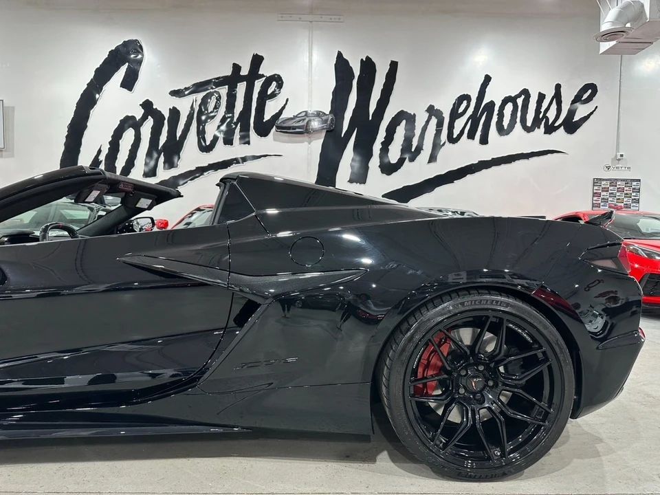 2025 Chevrolet Corvette C8 Z06 - Image 8 of 21