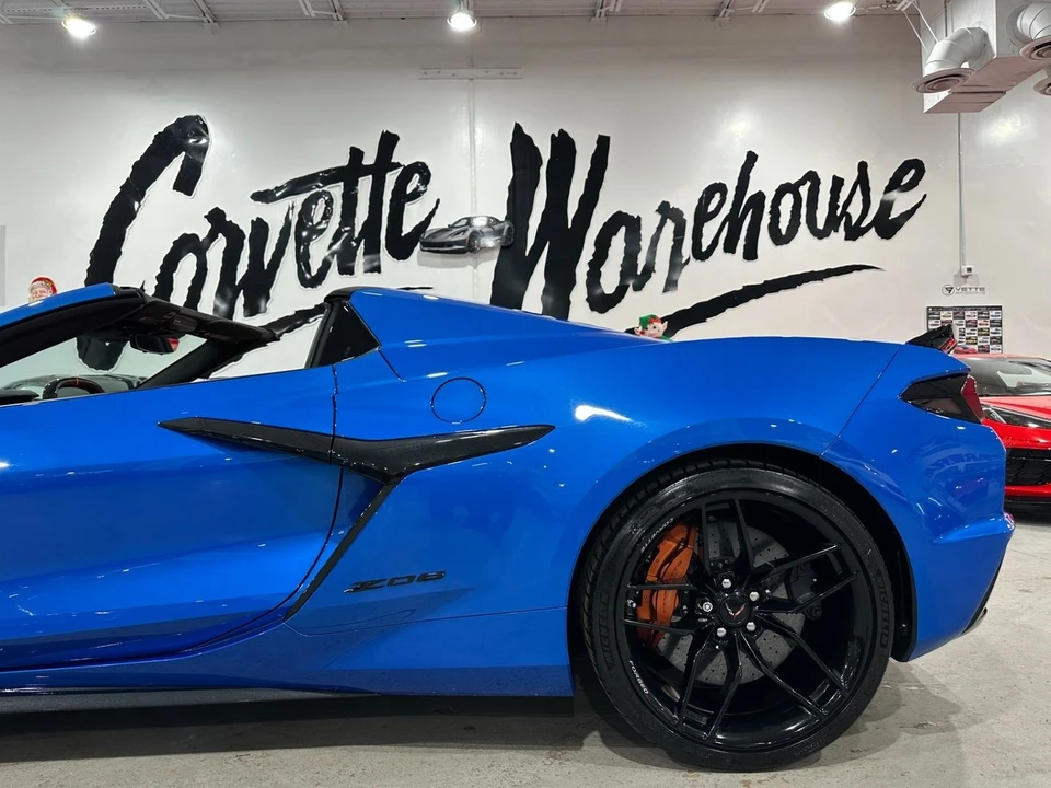 2025 Chevrolet Corvette C8 Z06 - Image 6 of 12