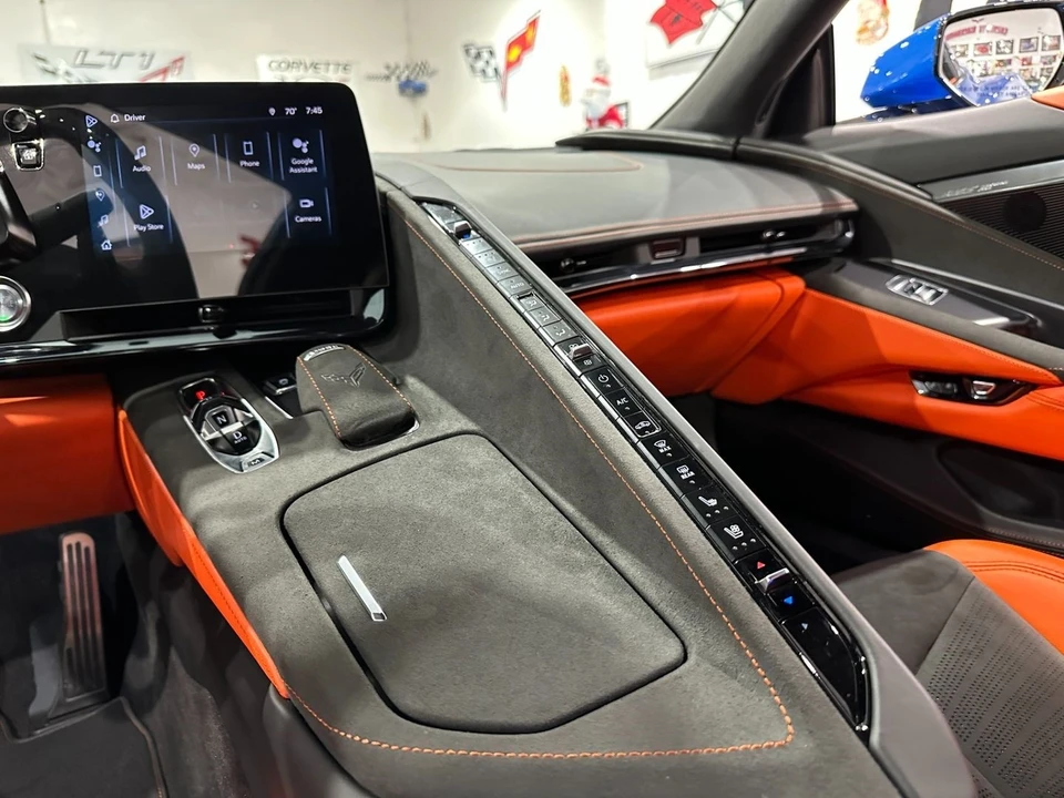 2025 Chevrolet Corvette C8 Z06 - Image 15 of 21