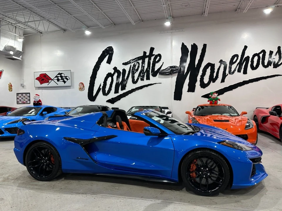 2025 Chevrolet Corvette C8 Z06 - Image 9 of 12