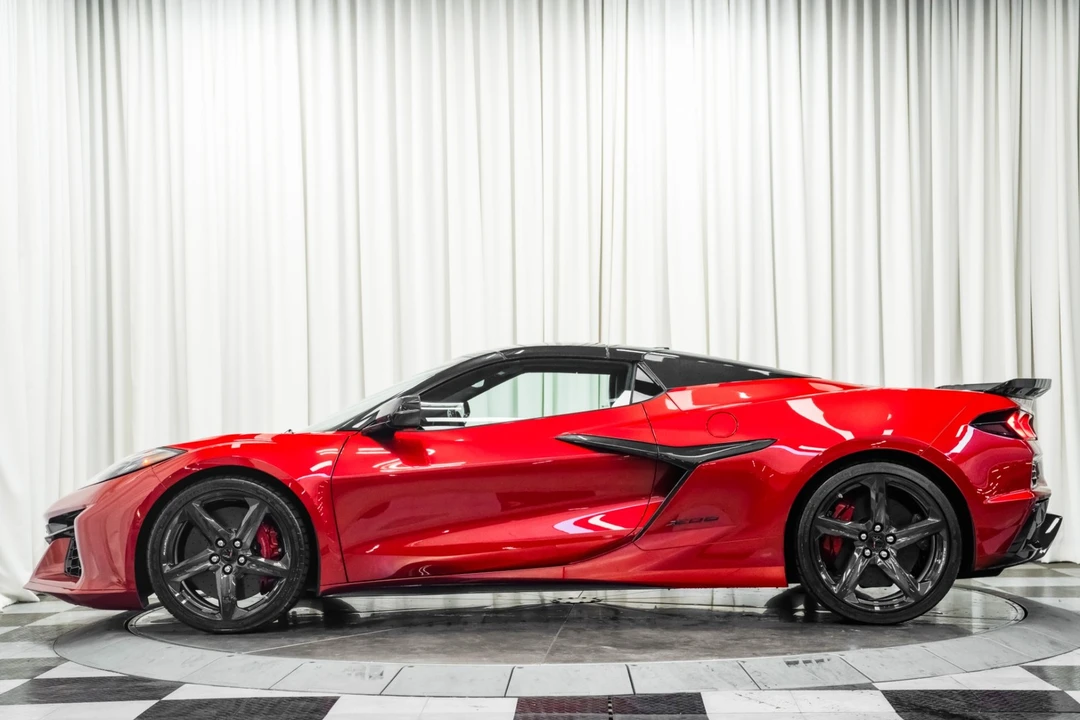 2025 Chevrolet Corvette C8 Z06 - Image 6 of 21