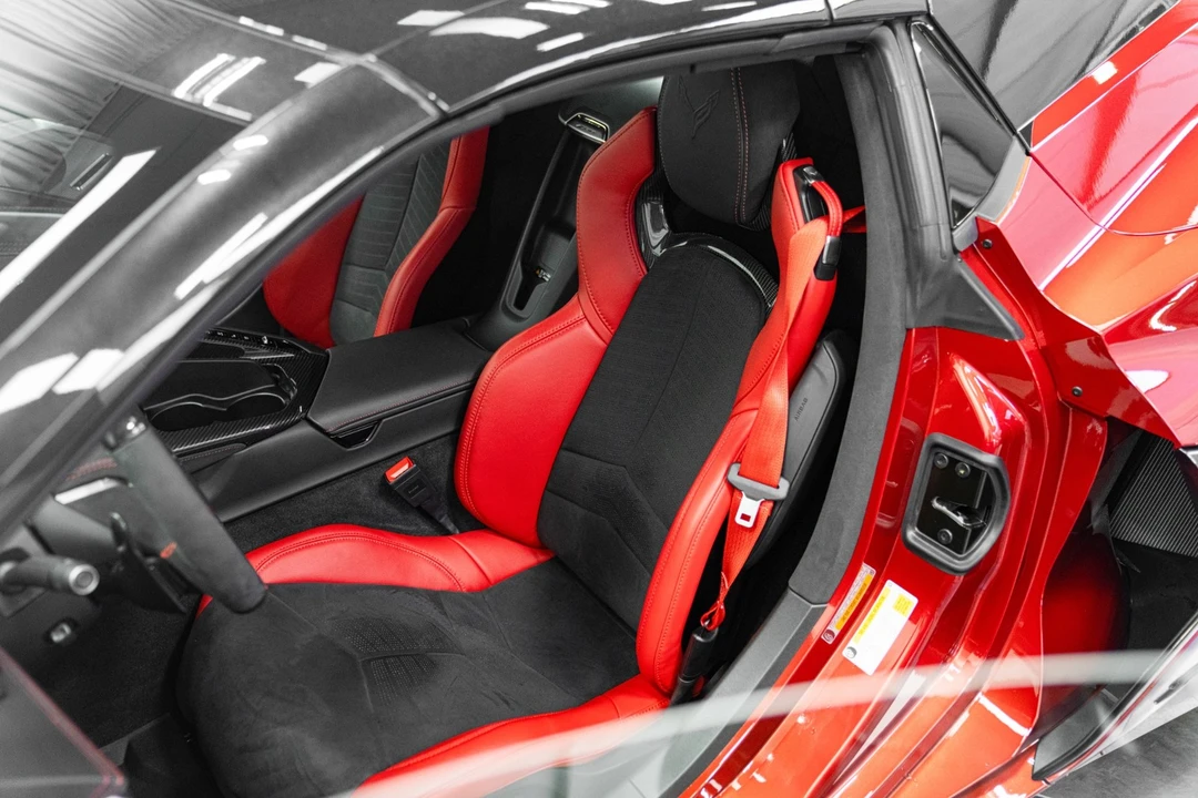 2025 Chevrolet Corvette C8 Z06 - Image 16 of 21