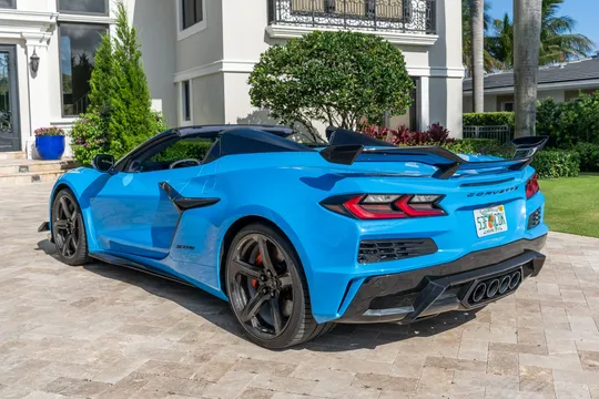 2025 Chevrolet Corvette C8 Z06 - Image 4 of 31