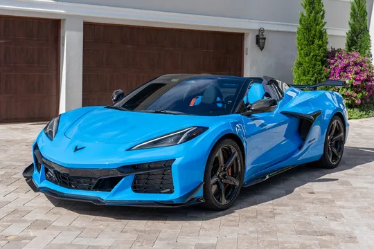 2025 Chevrolet Corvette C8 Z06 - Image 2 of 31