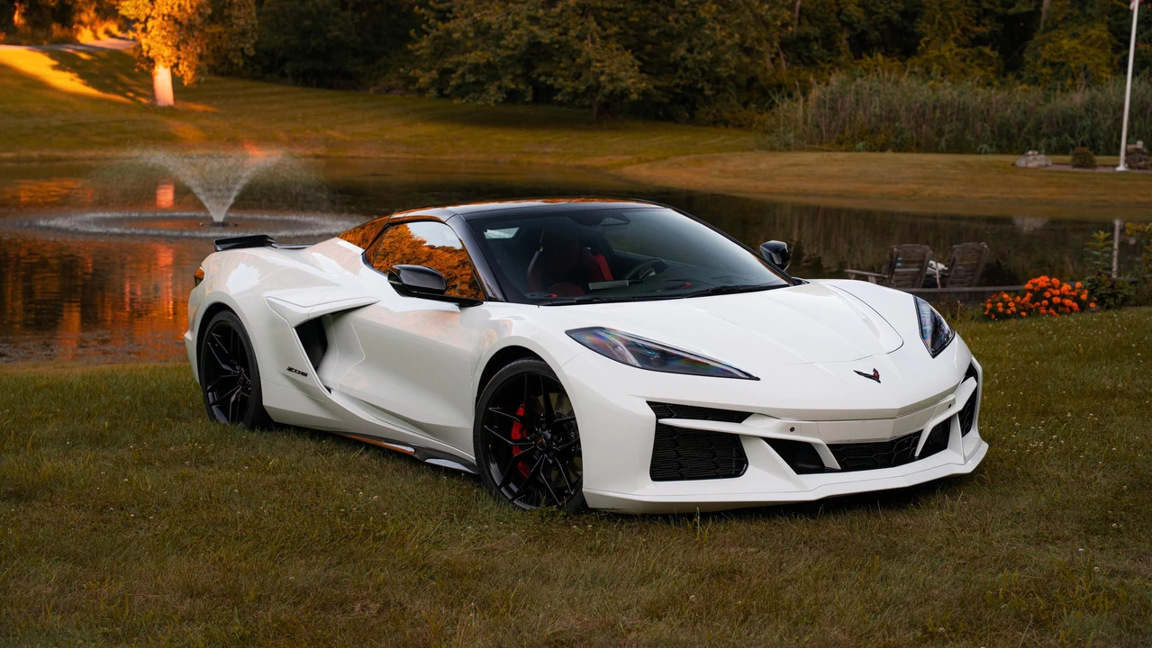 2025 Chevrolet Corvette C8 Z06 - Image 26 of 31