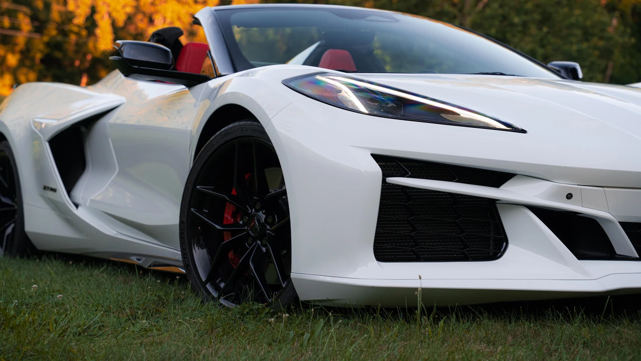 2025 Chevrolet Corvette C8 Z06 - Image 29 of 31
