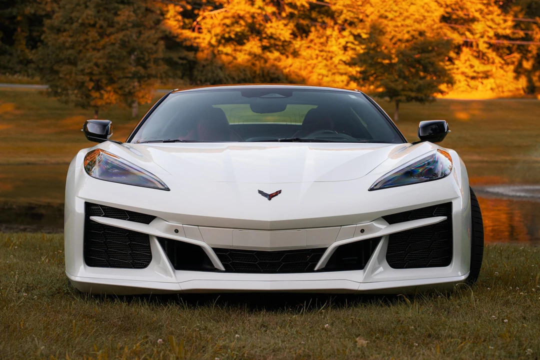 2025 Chevrolet Corvette C8 Z06 - Image 16 of 31