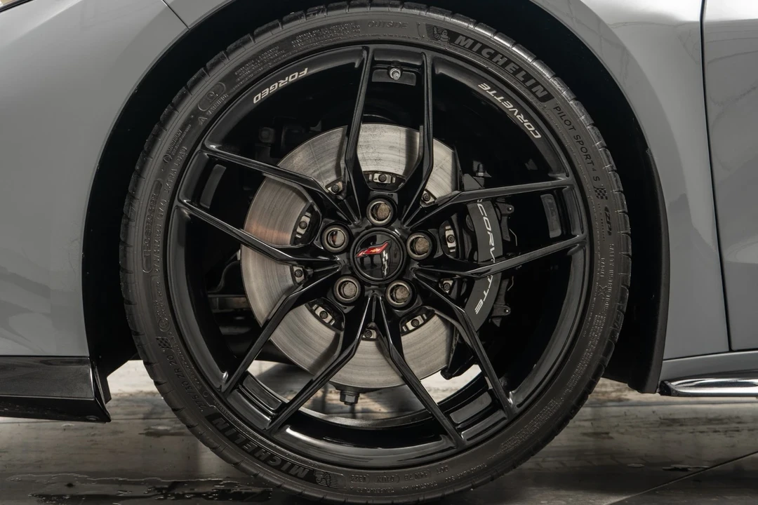 2025 Chevrolet Corvette C8 Z06 - Image 10 of 21