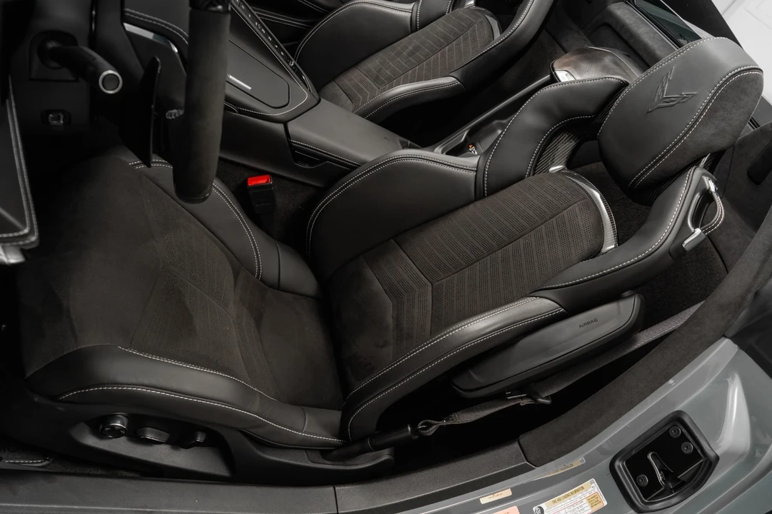 2025 Chevrolet Corvette C8 Z06 - Image 19 of 21