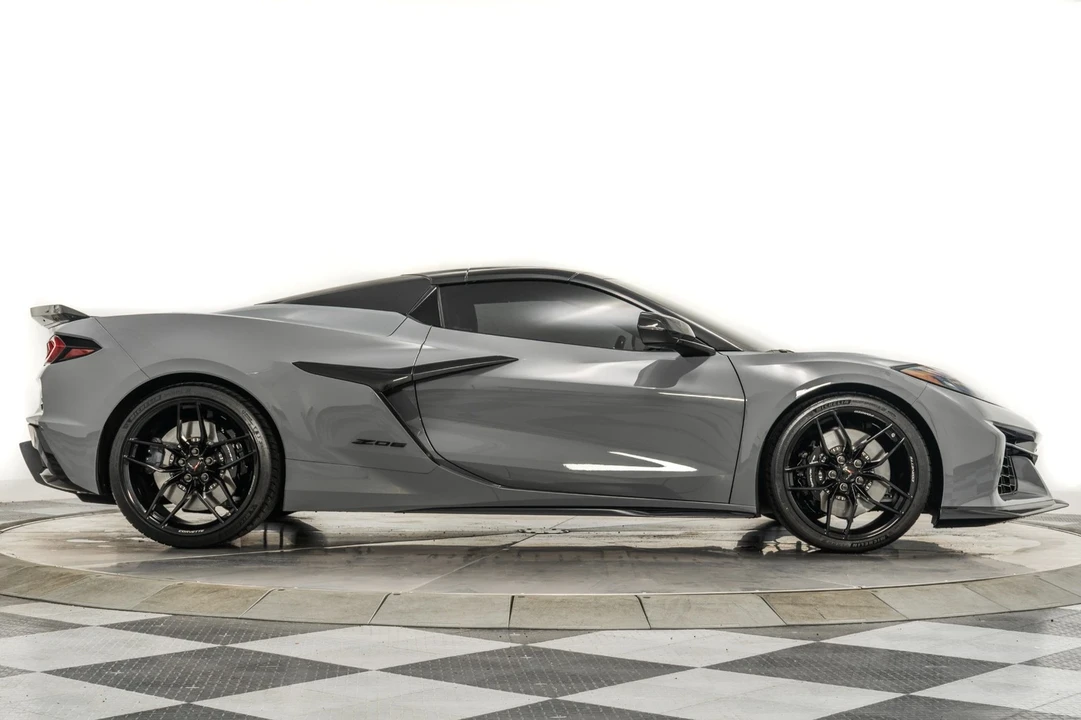 2025 Chevrolet Corvette C8 Z06 - Image 6 of 21