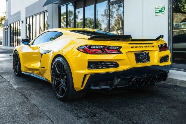 2025 Chevrolet Corvette C8 Z06 - Image 10 of 21