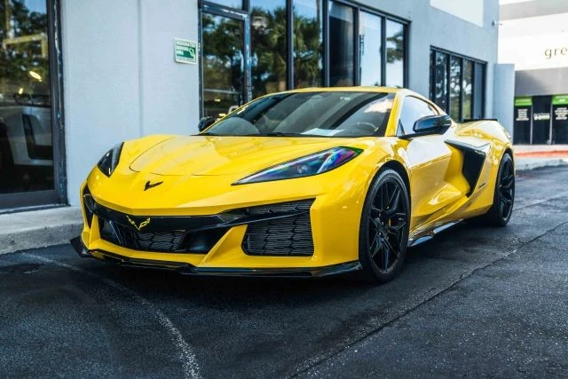 2025 Chevrolet Corvette C8 Z06 - Image 2 of 21