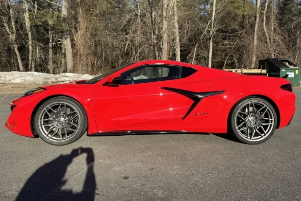 2025 Chevrolet Corvette C8 Z06 - Image 3 of 8