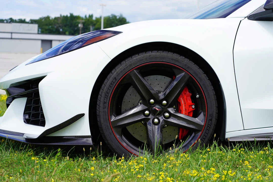 2025 Chevrolet Corvette C8 Z06 - Image 25 of 31