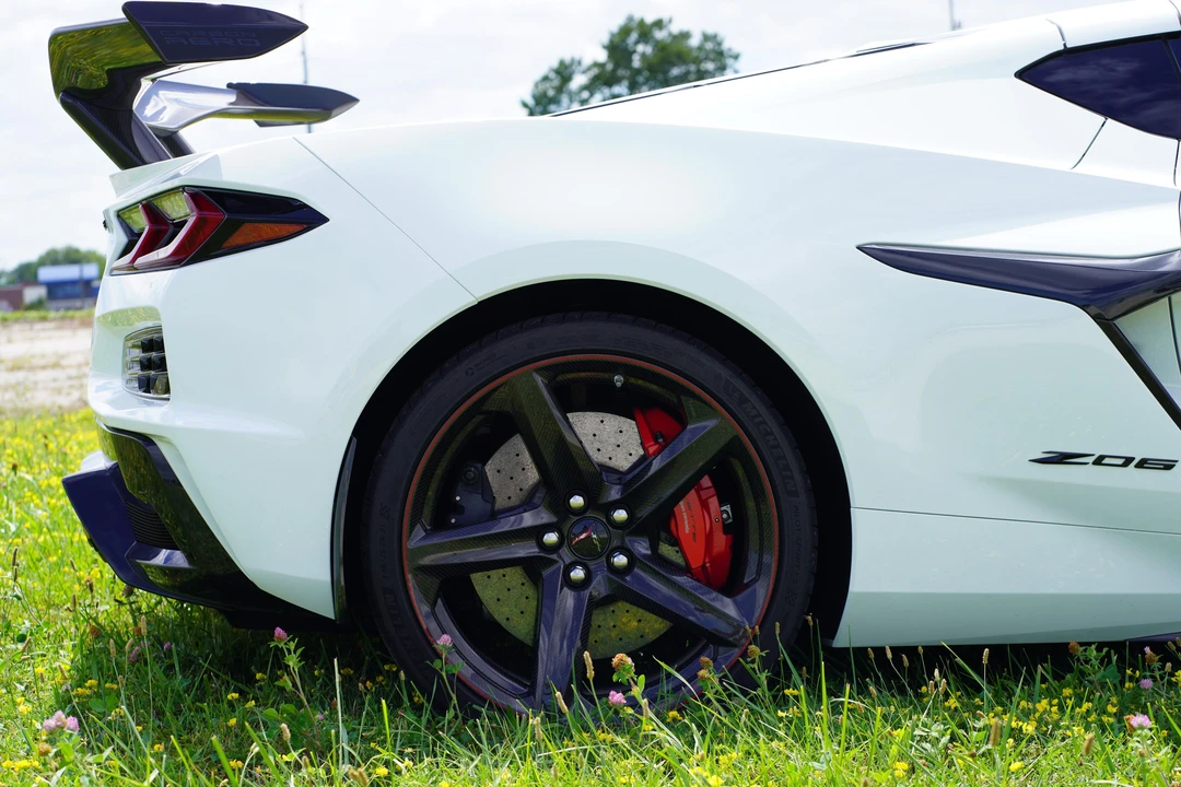 2025 Chevrolet Corvette C8 Z06 - Image 21 of 31
