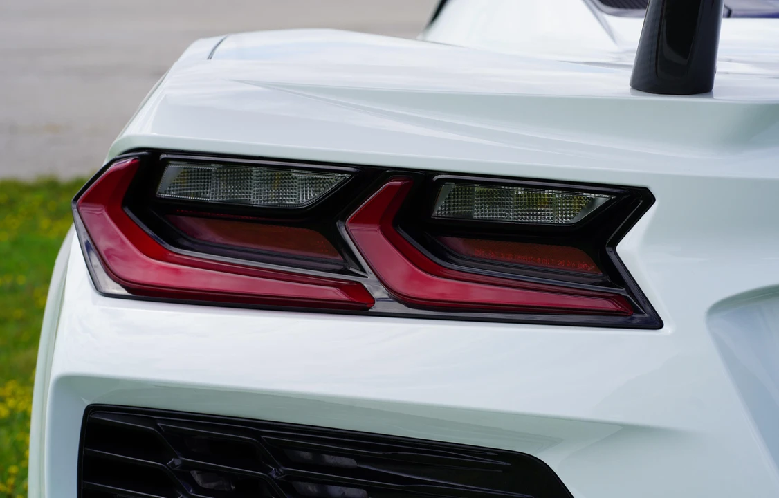 2025 Chevrolet Corvette C8 Z06 - Image 19 of 31