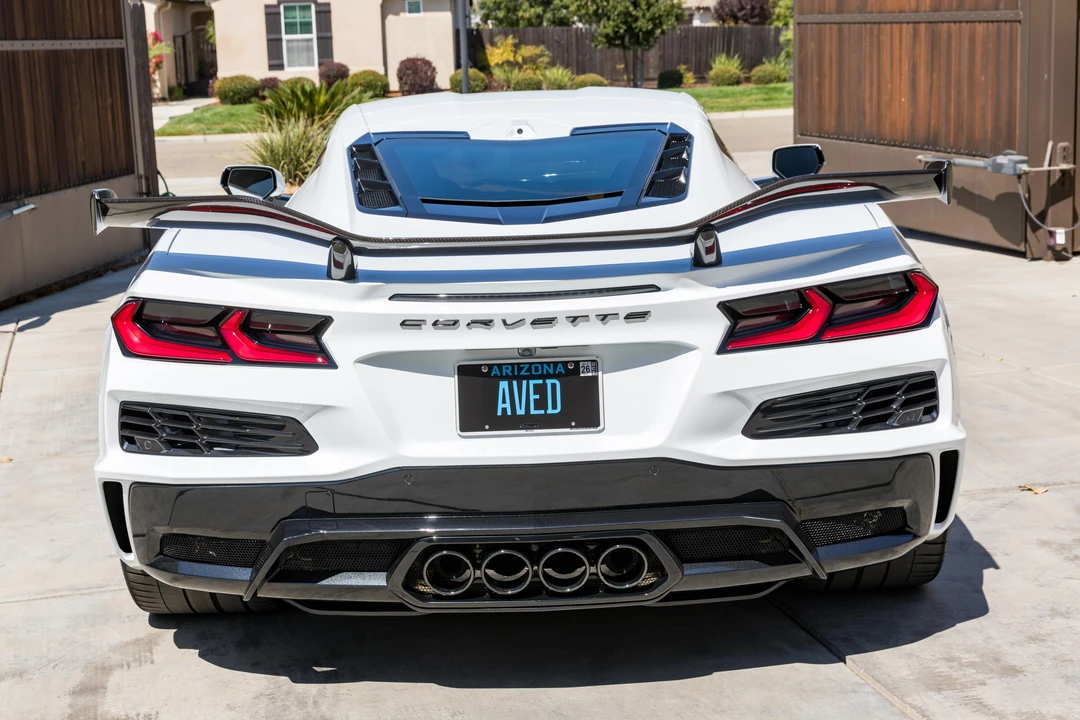 2025 Chevrolet Corvette C8 Z06 - Image 10 of 31