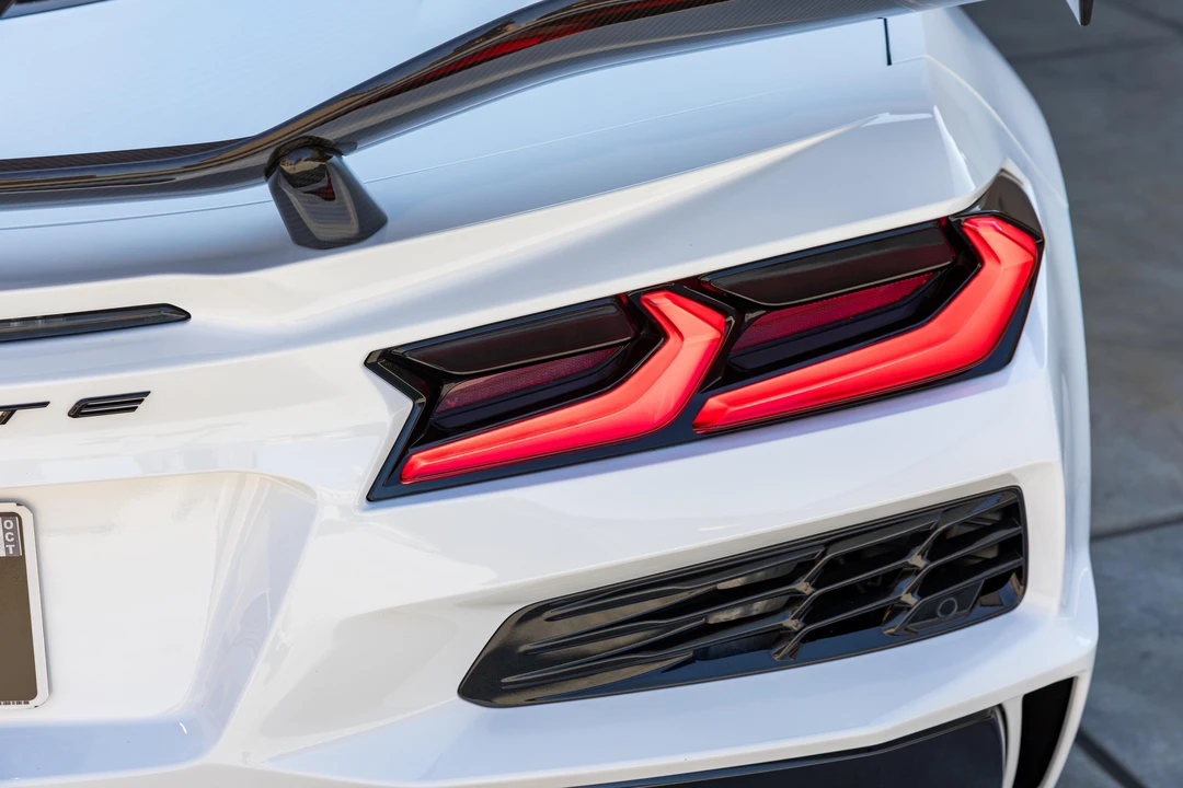 2025 Chevrolet Corvette C8 Z06 - Image 17 of 31
