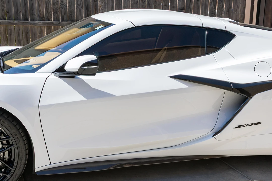 2025 Chevrolet Corvette C8 Z06 - Image 25 of 31